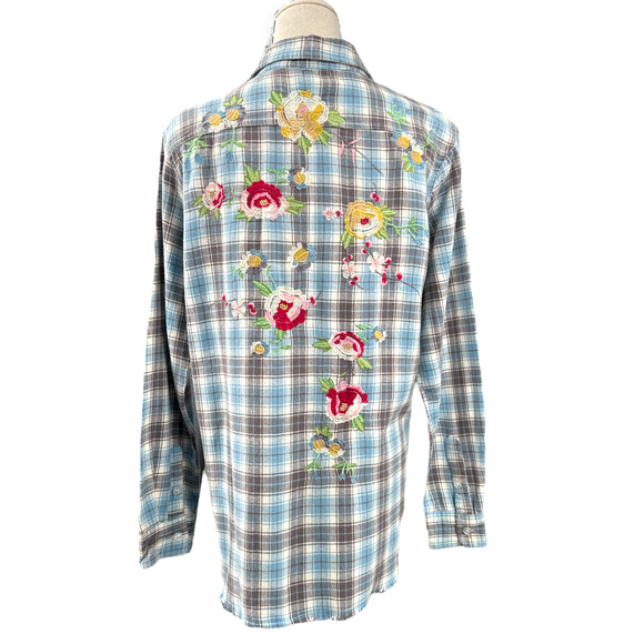 MM Vintage Plaid Floral Embroidered Flannel Button Up Long Sleeve Shirt Medium - Picture 3 of 7